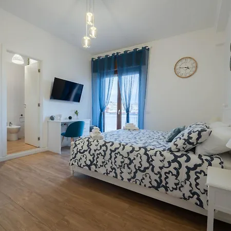 Luli Rooms Napoli-3